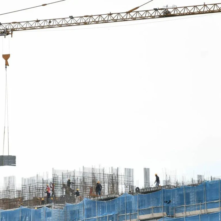 𝐂𝐨𝐧𝐬𝐭𝐫𝐮𝐜𝐭𝐢𝐨𝐧 𝐨𝐮𝐭𝐥𝐨𝐨𝐤 𝐛𝐫𝐢𝐠𝐡𝐭𝐞𝐫 𝐢𝐧 𝟐𝐇 𝐰𝐢𝐭𝐡 𝐫𝐨𝐥𝐥-𝐨𝐮𝐭 𝐨𝐟 𝐛𝐢𝐠-𝐭𝐢𝐜𝐤𝐞𝐭 𝐩𝐫𝐨𝐣𝐞𝐜𝐭𝐬, 𝐒𝐒𝐓 𝐢𝐦𝐩𝐚𝐜𝐭 𝐦𝐢𝐧𝐢𝐦𝐚𝐥 — 𝐂𝐈𝐌𝐁 𝐒𝐞𝐜𝐮𝐫𝐢𝐭𝐢𝐞𝐬