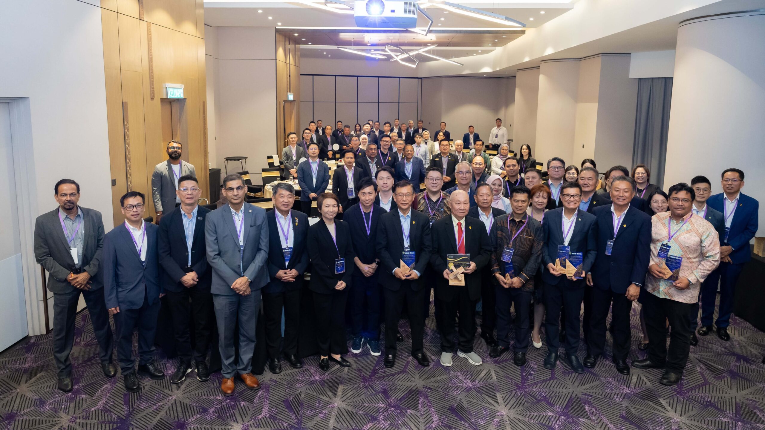 𝐌𝐚𝐥𝐚𝐲𝐬𝐢𝐚-𝐇𝐨𝐧𝐠 𝐊𝐨𝐧𝐠 𝐂𝐨𝐧𝐬𝐭𝐫𝐮𝐜𝐭𝐢𝐨𝐧 𝐈𝐧𝐝𝐮𝐬𝐭𝐫𝐲 𝐃𝐢𝐚𝐥𝐨𝐠𝐮𝐞 𝐚𝐧𝐝 𝐁𝐮𝐬𝐢𝐧𝐞𝐬𝐬 𝐍𝐞𝐭𝐰𝐨𝐫𝐤𝐢𝐧𝐠 𝐒𝐞𝐬𝐬𝐢𝐨𝐧