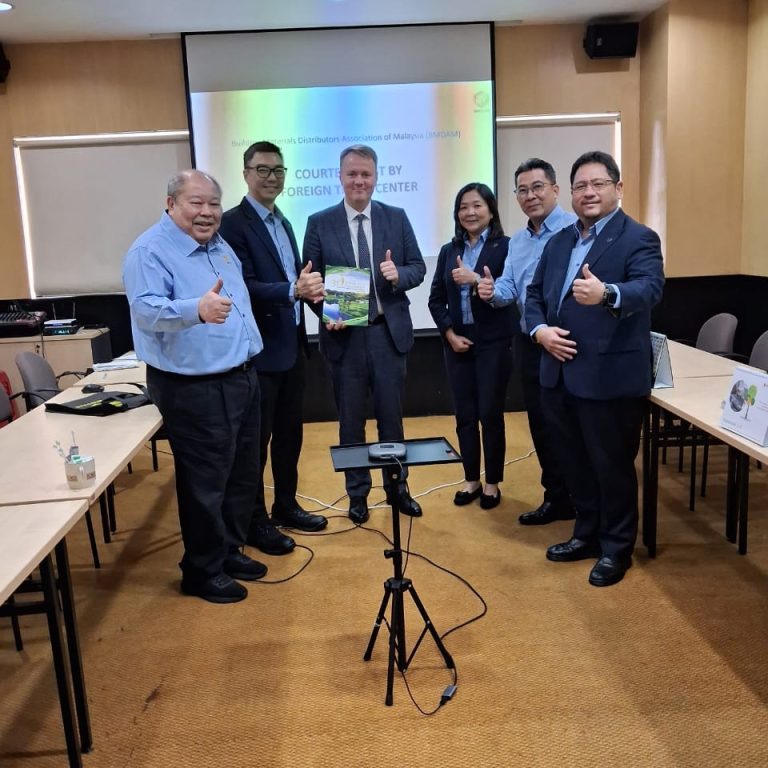 𝐁𝐌𝐃𝐀𝐌 𝐂𝐨𝐮𝐫𝐭𝐞𝐬𝐲 𝐌𝐞𝐞𝐭𝐢𝐧𝐠 𝐰𝐢𝐭𝐡 𝐭𝐡𝐞 𝐅𝐨𝐫𝐞𝐢𝐠𝐧 𝐓𝐫𝐚𝐝𝐞 𝐂𝐞𝐧𝐭𝐞𝐫, 𝐑𝐮𝐬𝐬𝐢𝐚